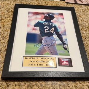 Ken Griffey Junior autograph photo framed